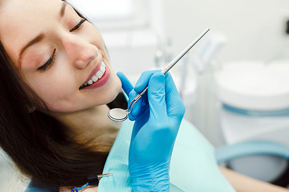 implante dental sin tornillo en malaga